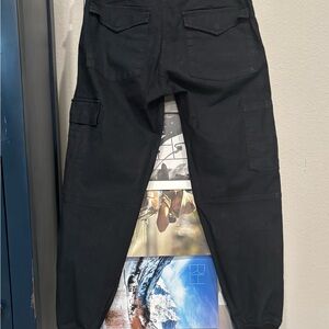 Vince Women’s Black Cargo Jogger Pants 2